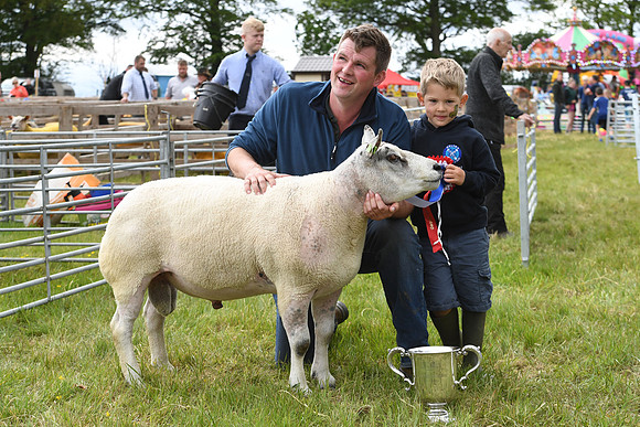 svp_pho_310525lesmahagow_131